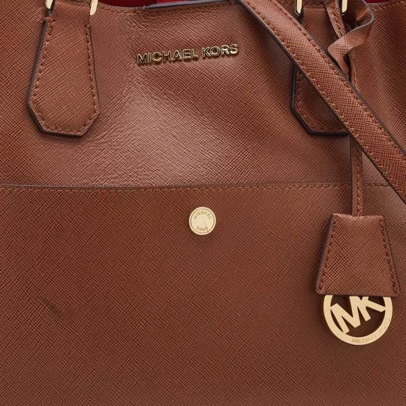 NWOT | MICHEAL KORS  Greenwich Medium Saffiano grab bag Luggage/watermelon red. - Picture 7 of 14